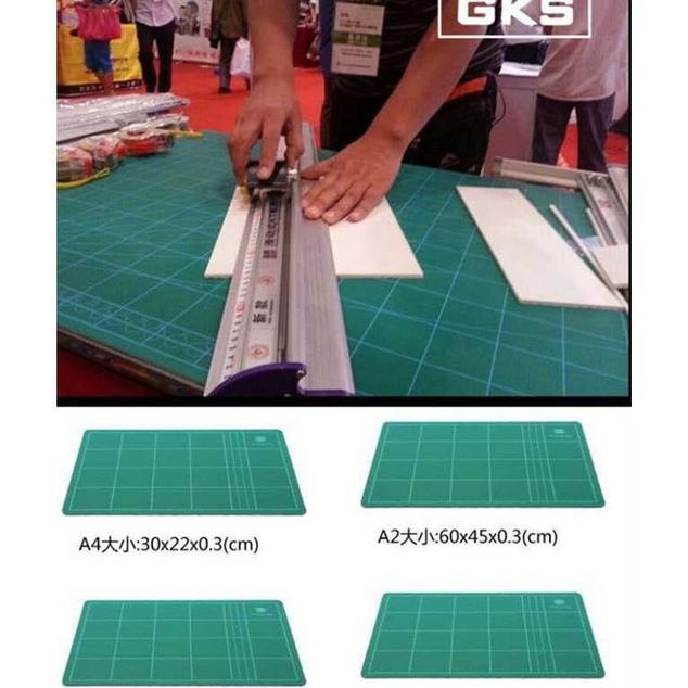 

LENTUR GKS Alas Potong Kertas kain Work Cutting Mat Pad A3 45 x 30cm