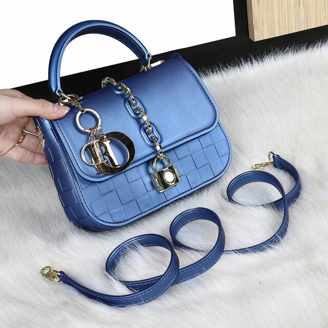 Tas Selempang Wanita Slingbag Dior Ada Tali Panjang Impor Fashion Berbagai Warna Grosir Murah Batam