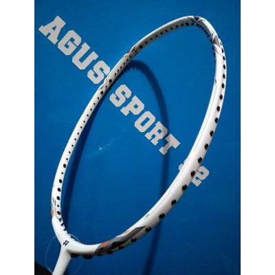 RAKET BADMINTON YONEX VOLTRIC 70 E TUNE WHITE