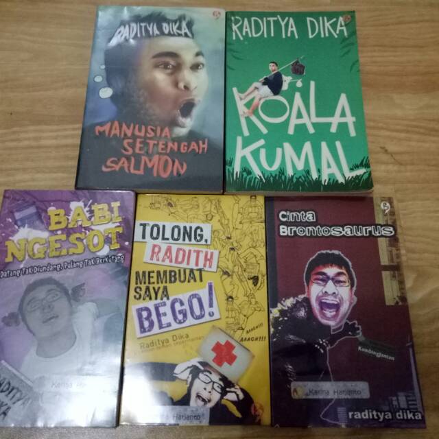 Raditya Dika menari dalam hujan cinta novel
