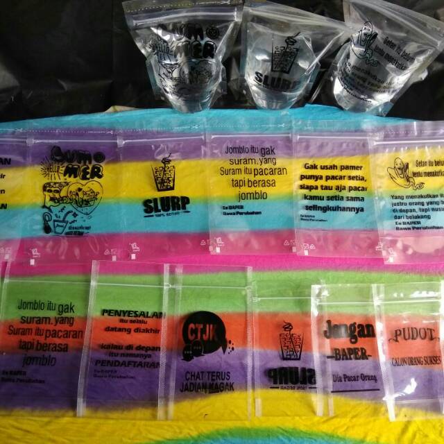 

Pouch sablon uk 17x10 isi 4pak