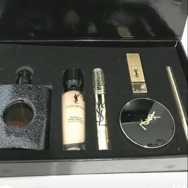 Promo makeup box by YSL Original Singapure