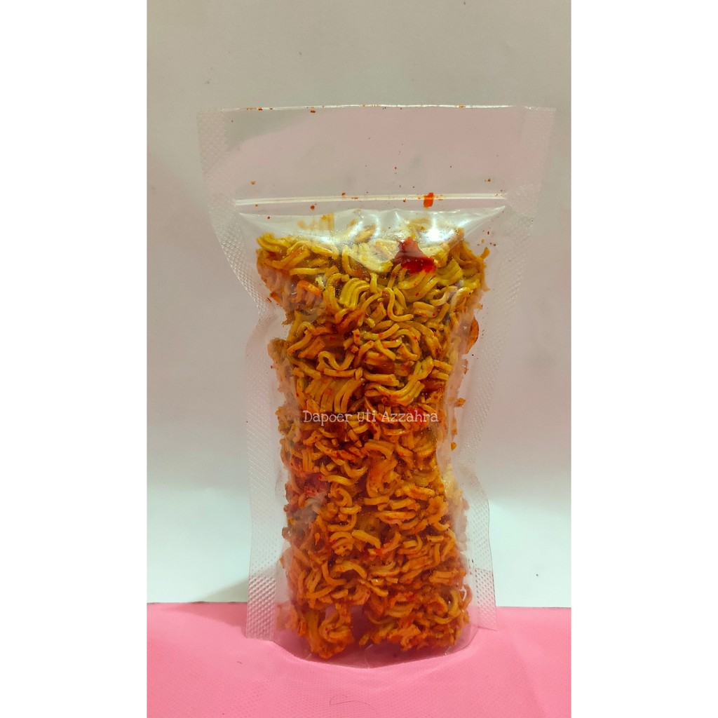 

MIE KREMEZ KREMES KEREMES PEDAS PEDES SNACK CAMILAN MURAH 80 GR