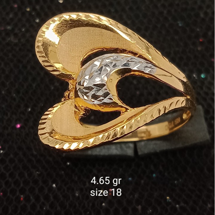 Cincin Emas 17 K - 4.65 gr Kadar 750 - 3250