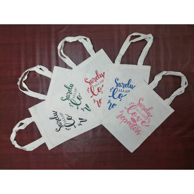 Totebag Quotes Islami Bahan Blacu 30×40cm Tas Kuliah Tas Belanja Tote Bag