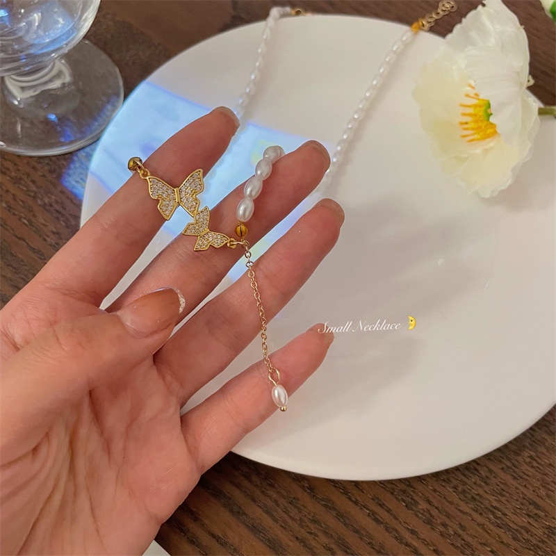 Butterfly Kalung Rantai Klavikula Hias Liontin Kupu-Kupu Mutiara Air Tawar Bahan Zirkon