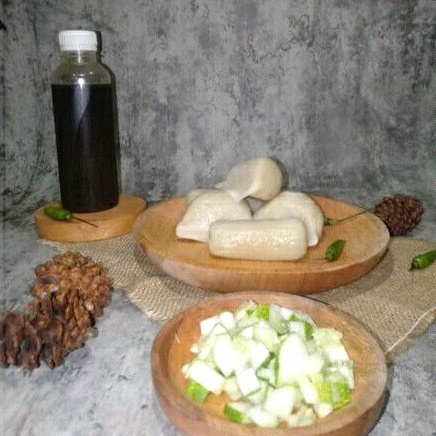 

Pempek ikan tenggiri mix isi 25 pcs + kuah cuko 250 ml