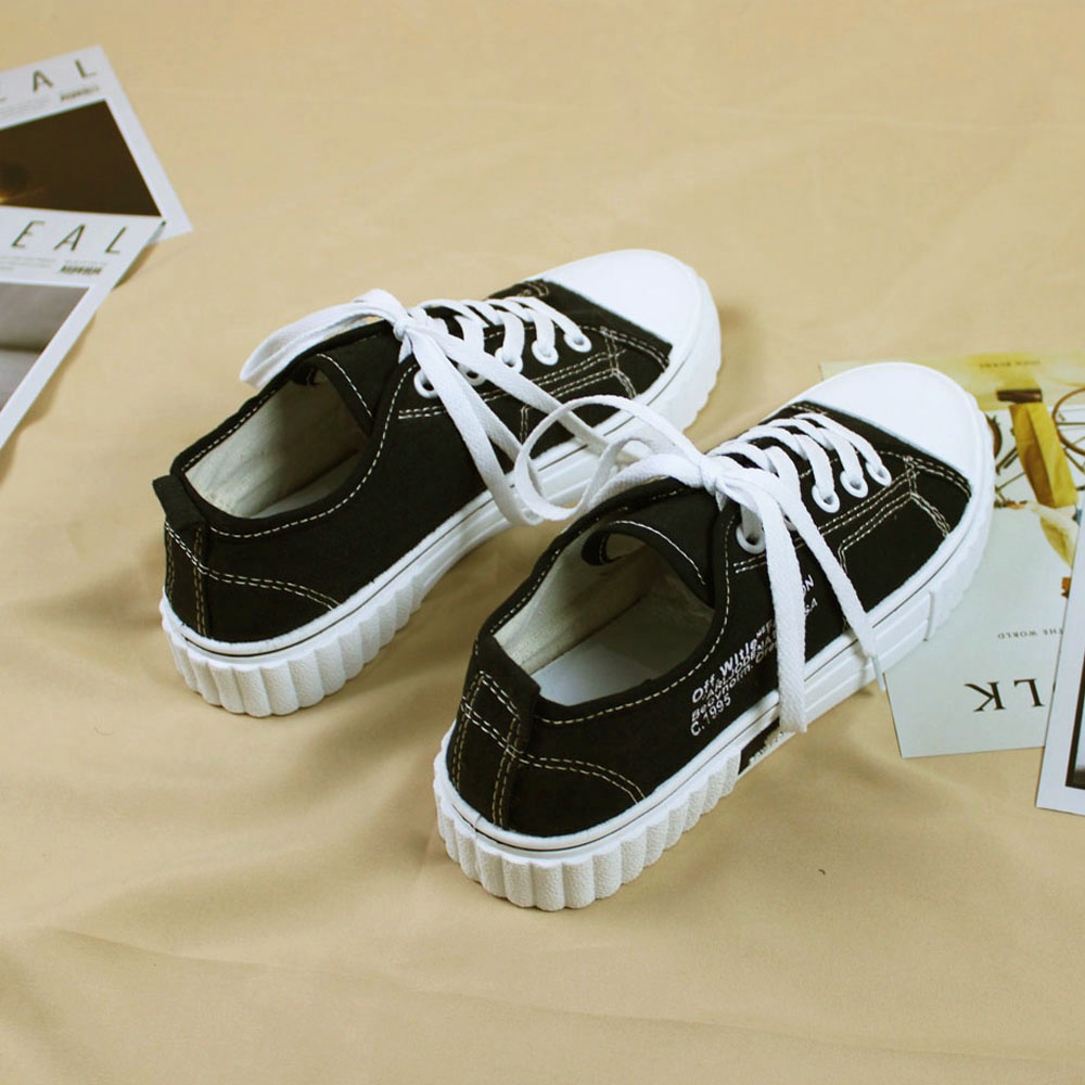 Sepatu Sneakers Korean Style Boyscode Fashion Mutuoni Hitam Putih Pendek / Sepatu Canvas Korea Casual Kekinian