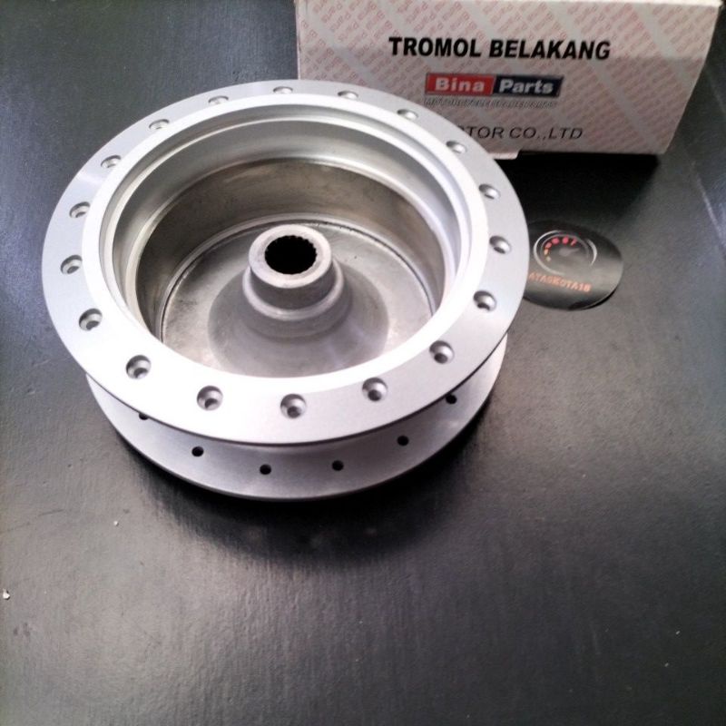 Tromol Belakang Vario Beat lama karburator binapart silver 21T