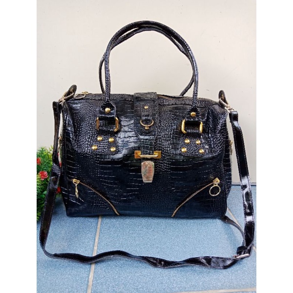 HANDBAG HITAM CROCO GLOSSY FULL KULIT, KEREN, BERSIH &PATEN, PRELOVED TAS PESTA