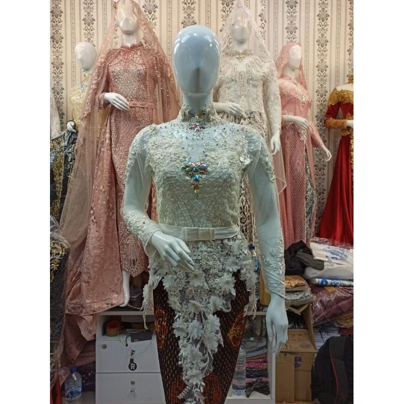 KEBAYA BUNGA 3D-ATASAN KEBAYA MODERN