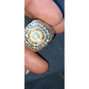 batu chresoberyl Srilangka cats eye