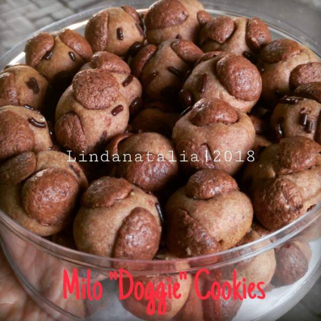 

Milo Doggie Cookies