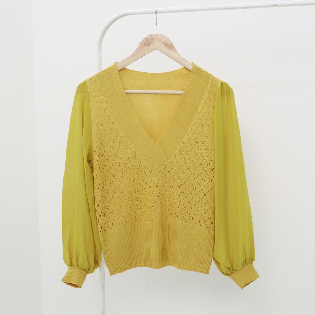 Lysani blouse knit  -Thejanclothes