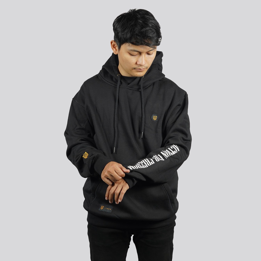 Tozicozy Gugat Hoodie Pria Warna Hitam Bahan Cotton Fleece Sablon Plastisol Size S M L XL XXL