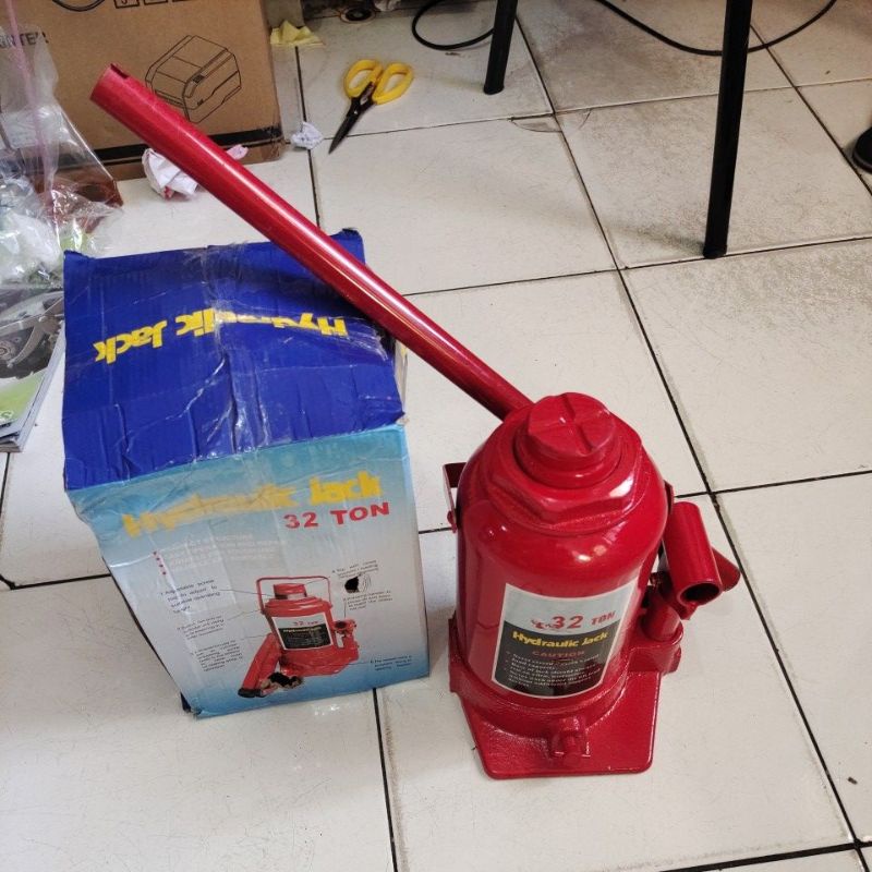 dongkrak botol 32ton / hydraulic bottle Jack 32ton