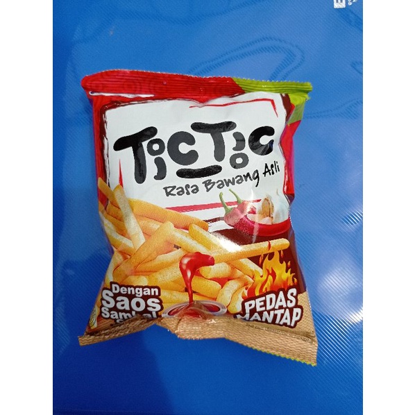 

snack makanan ringan Tic Tic rasa bawang asli.