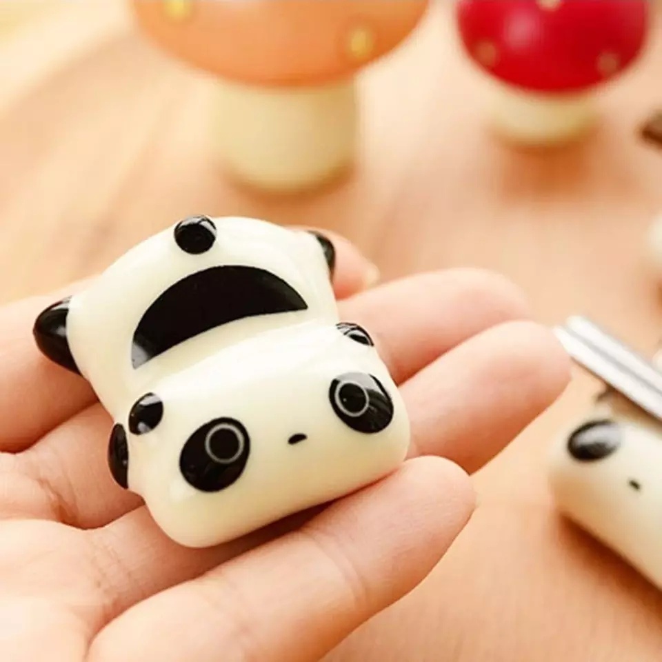 Tatakan Sumpit/Kuas Chopstick Stand Unik & Lucu Keramik /Bunga/Panda/Paus/Kelinci-5