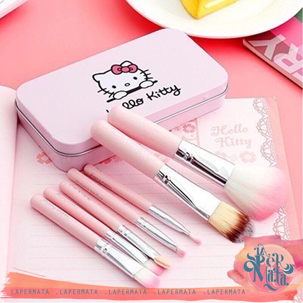 Kuas Makeup Kotak Kaleng Set Hello Kitty 7 IN 1 - LPM Shop