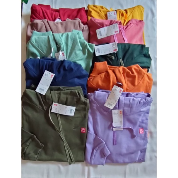 HOODIE UNIQLO / SWEATER HOODIE UNIQLO