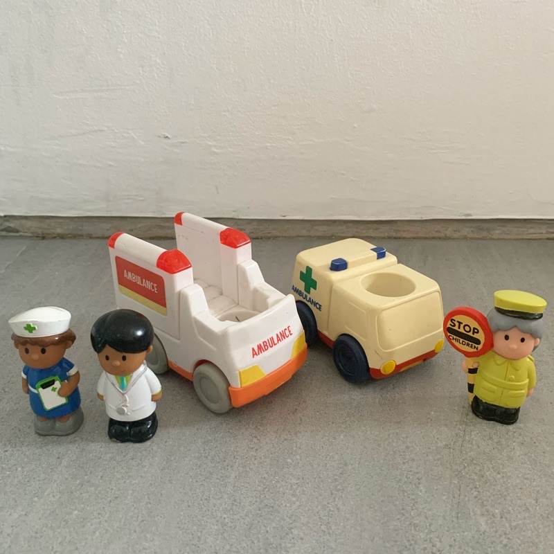 preloved elc happyland ambulance & figure
