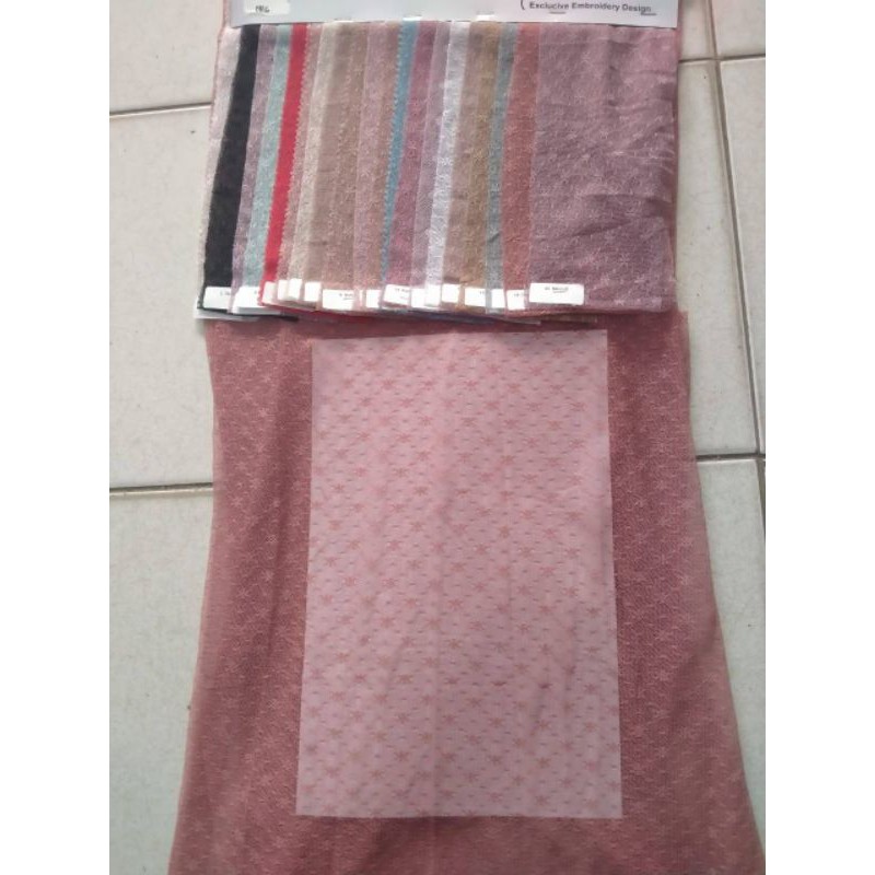 Kain Tile Dot Salju Tulle Snow Flakes