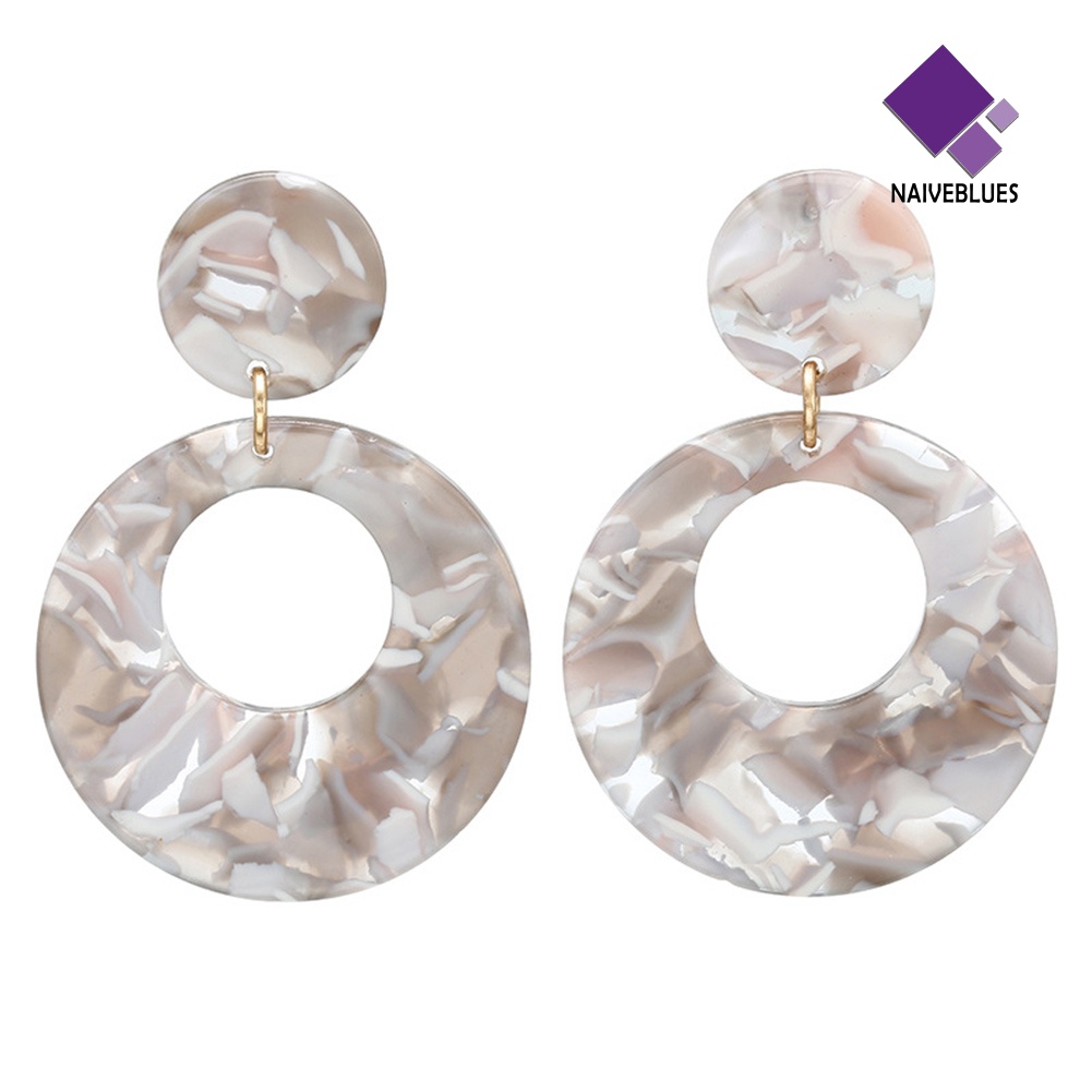 Anting Stud Bentuk Bulat Geometris Model Hollow Gaya Vintage Untuk Wanita