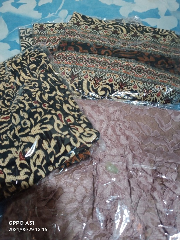Wm>couple Batik Cacing Gold / Couple Kamboja Gold / Couple Keluarga/ Rok Plisket
