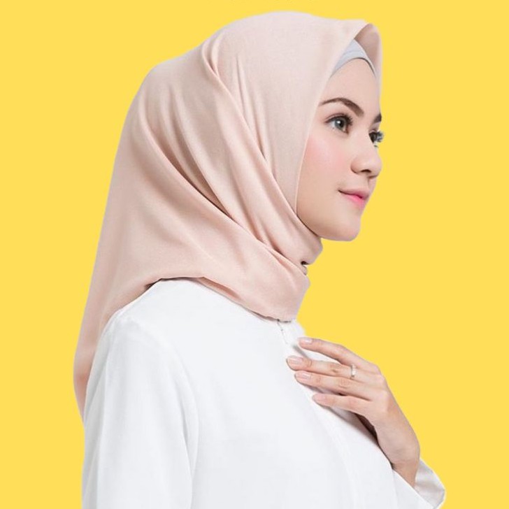 Plain Hijab Segi Empat Bella Square Part 2