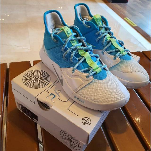 Paul George 3 EP "Fishing Man " Platinum Tint