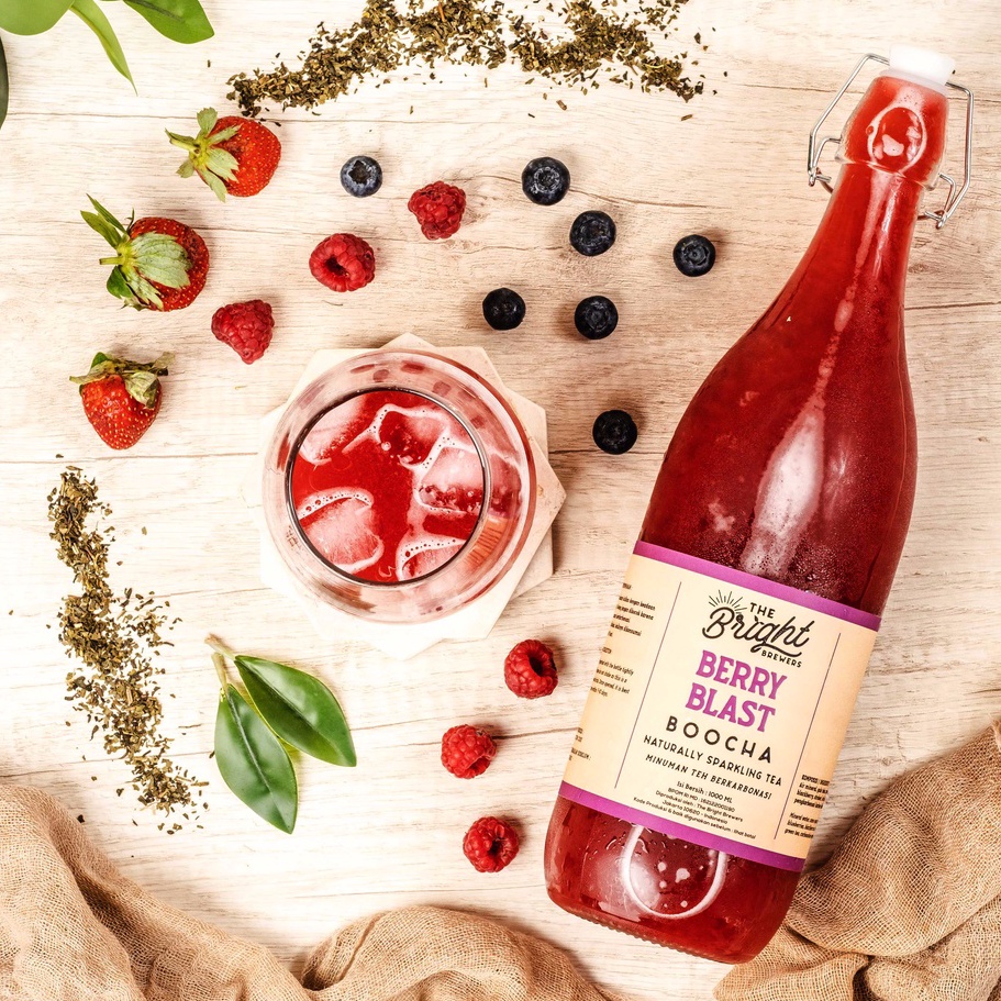 

Kombucha Mixed Berries 1 Liter - Sparkling Green Tea Berry 1L - Minuman Teh Fermentasi - Ready Botol Kaca - Berry Blast