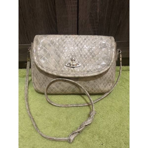 sling bag viviene westwood