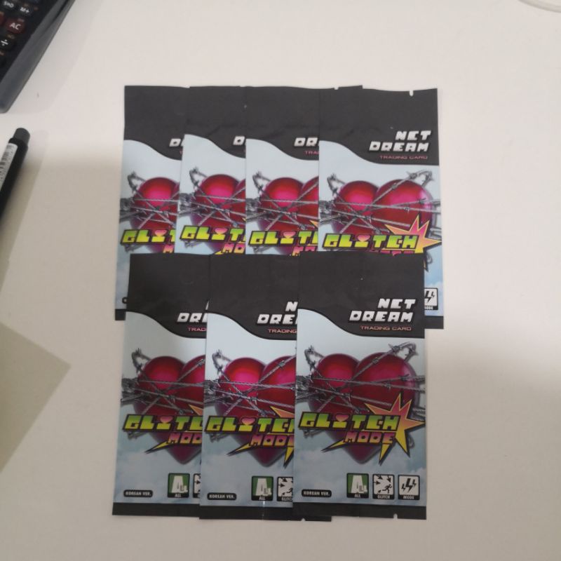 [READY STOCK] NCT DREAM GLITCH MODE MD POP UP STORE (trading card tc ver a sealed, pc trading card u