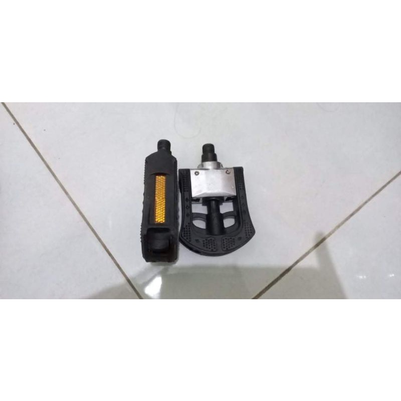 pedal lipat exustar