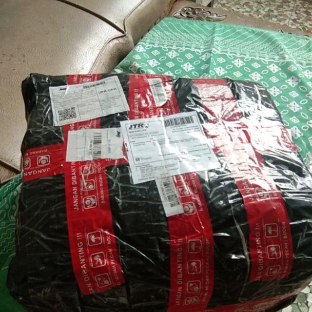 Botol Zam Zam Dan Kardus Kosong Paket Oleh Oleh Haji Dan Umroh Termurahh / Oleh Oleh Haji Dan Umroh