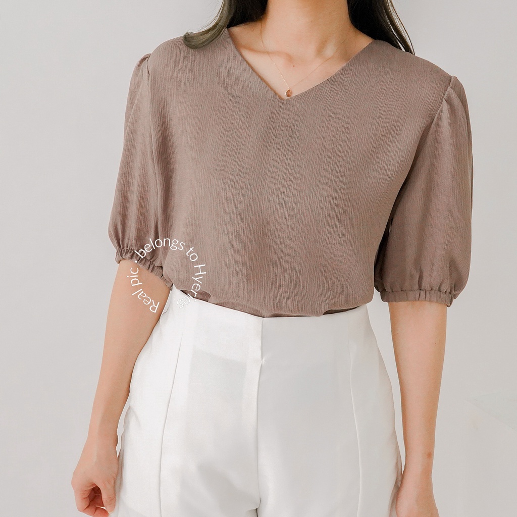 HYERIES Bomi top / Atasan Casual Wanita Korea / Vneck Puffy Sleeve Top / Atasan Lengan Balon / Blouse Wanita / Pakaian Polos Wanita