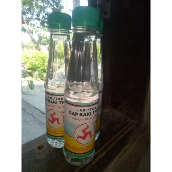 

Minuman Larutan Penyegar cap kaki tiga