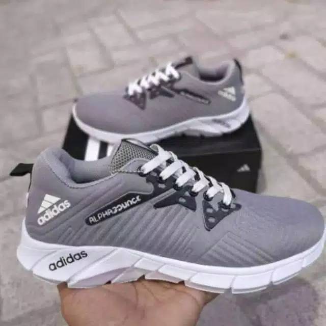 Adidas Alpabounce Vietnam