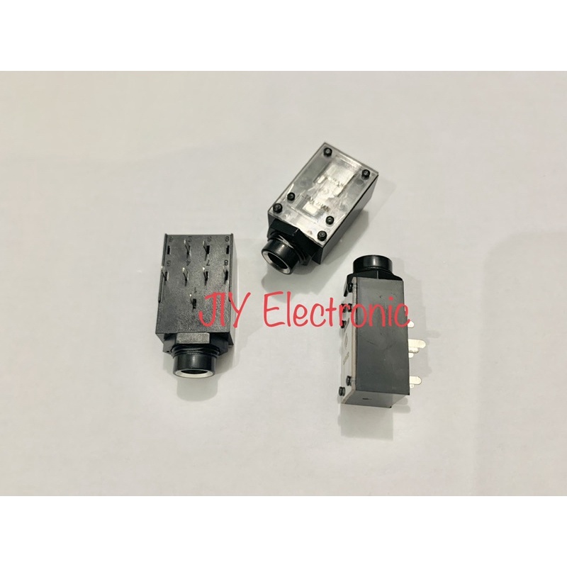 Soket Akai Stereo Segi Hitam PVC Socket Akai Mic Stereo Segi