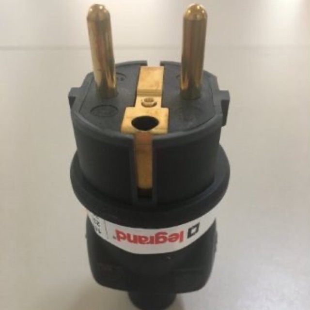 Steker karet legrand waterproof plug industri Legrand colokan listrik Legrand waterproof