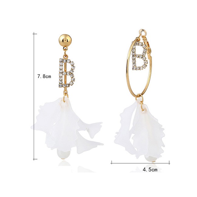 LRC Anting Fashion White Flower&amp;letter Decorated Simple Earrings