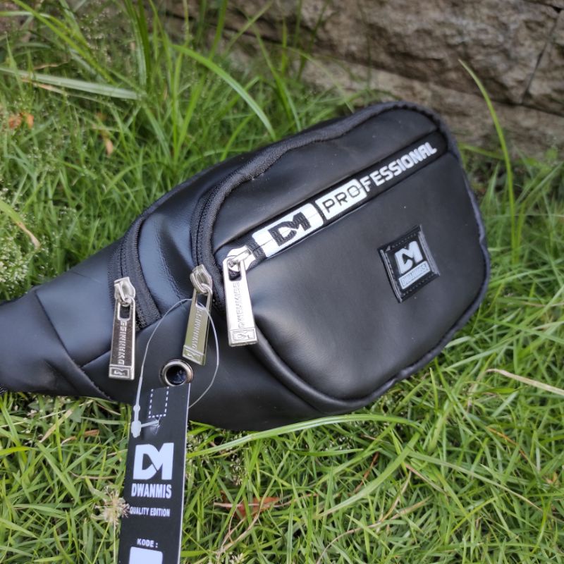 Tas Pria Original | Waistbag Pria Kulit Sintetis | Tas Selempang Distro Keren 3 Kantong