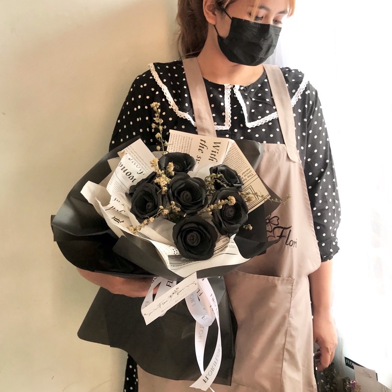 Jaden Bouquet Artificial Black Rose Buket Bunga Buket Wisuda