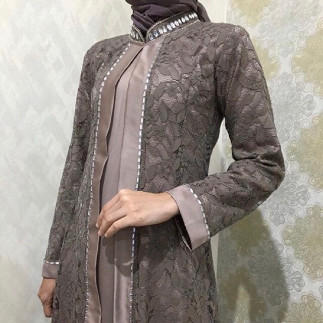 Preloved Estonia dress (Burgundi Kaftan)