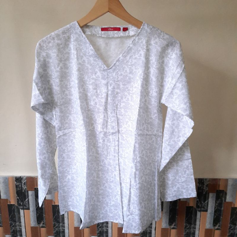 s oliver flower longsleeve  classic blouse// kemeja wanita branded original vintage-Abu muda