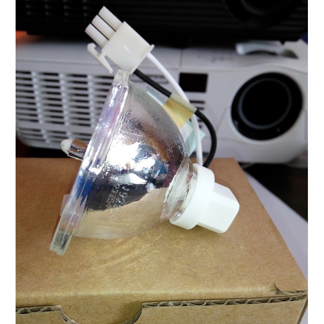 LAMPU PROYEKTOR INFOCUS IN-102