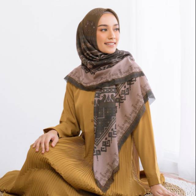 Ruwa Scarf