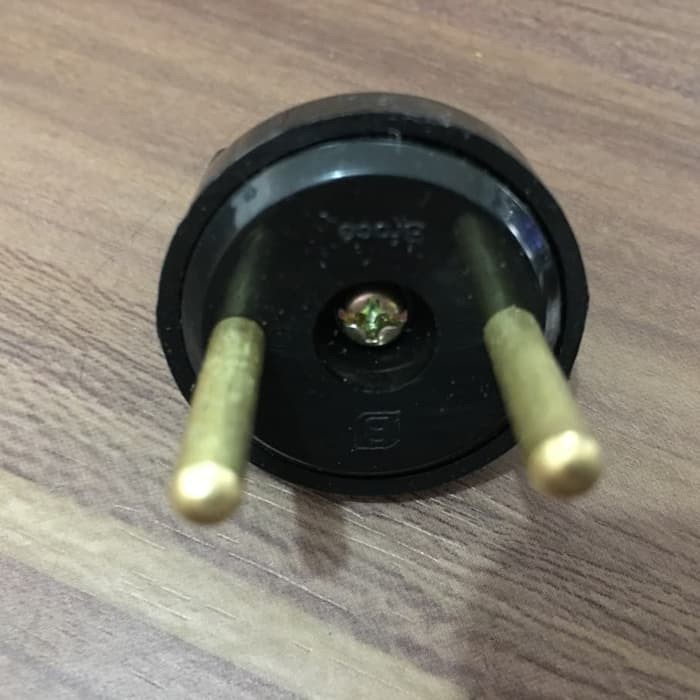 Adaptor Steker Dua Pin Broco Berkualitas Conversion Plug 844
