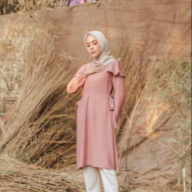 Adara tunik wearing klamby xs