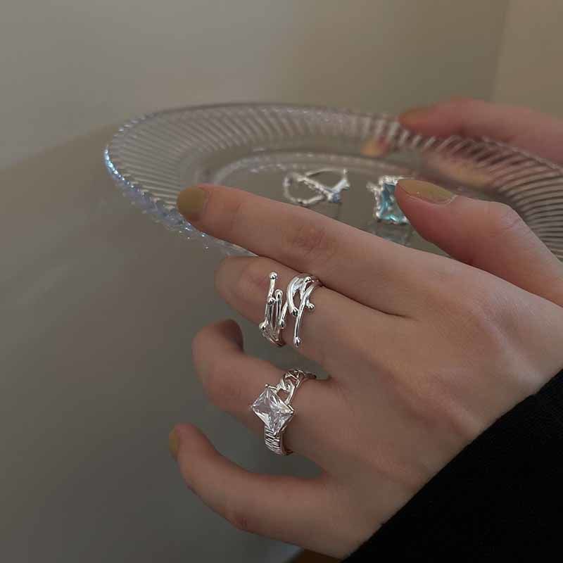 3pcs / Set Cincin Model Terbuka Bahan Alloy Hias Zircon Imitasi Gaya Korea Untuk Wanita